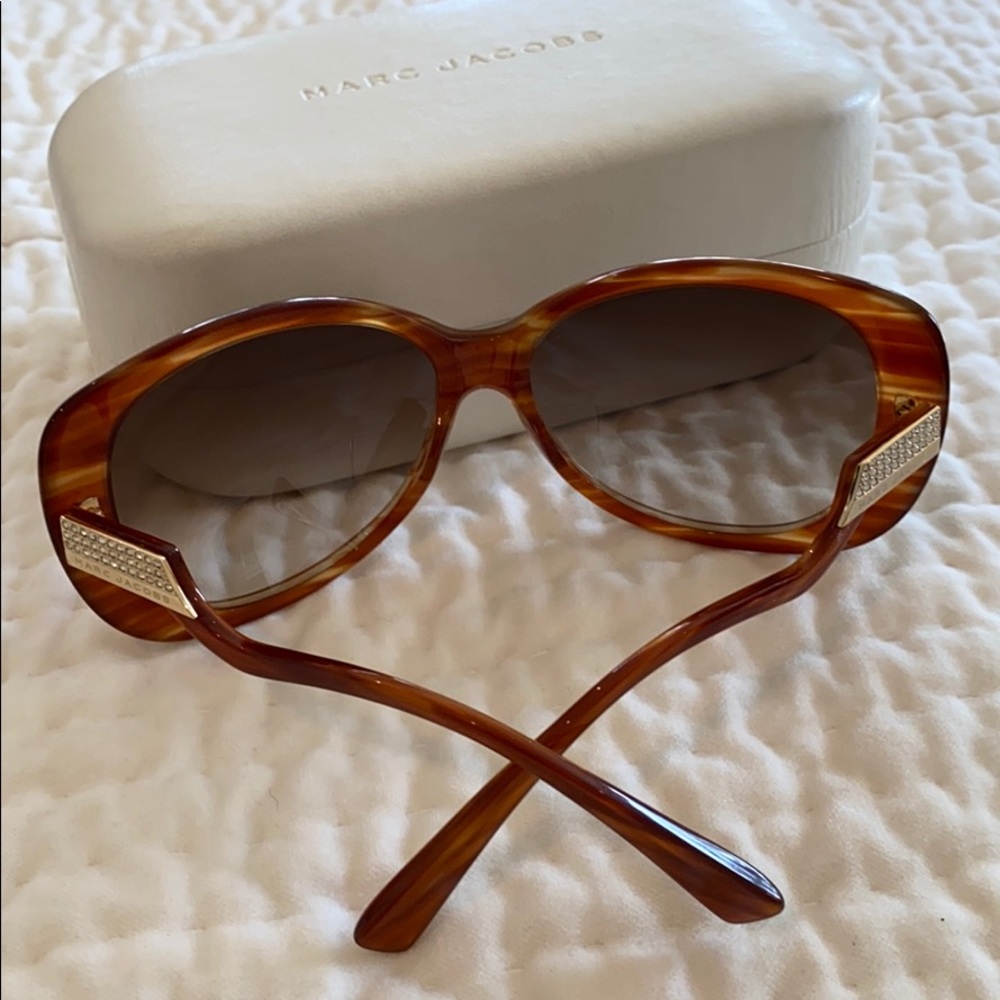 Marc Jacobs Sunglasses - Picture 3 of 3
